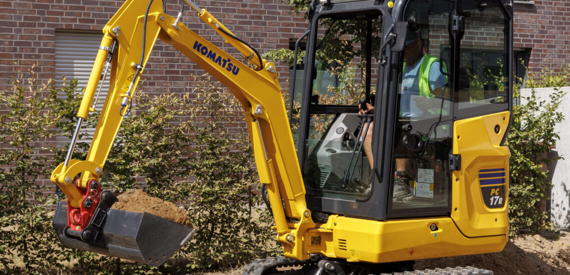 PC17R 5 action 4 1140x550