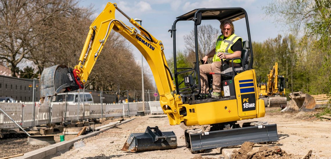 PC18MR 5 action 04 1140x550