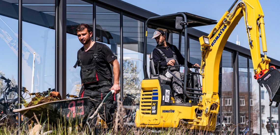 PC18MR 5 action 08 1140x550