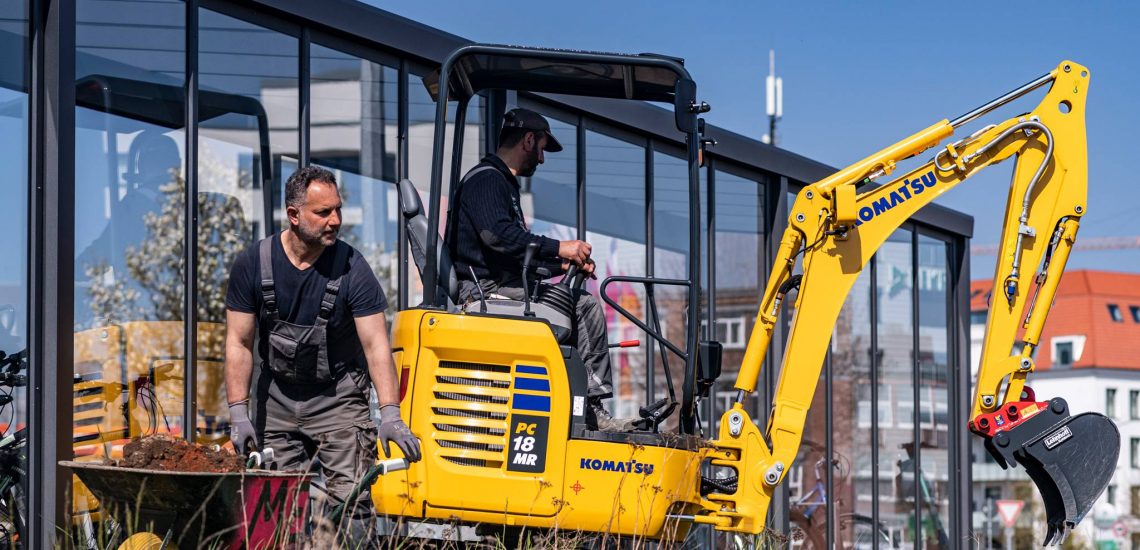 PC18MR 5 action 09 1140x550